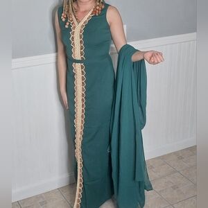 Elegant Green Dress with Lace Trim